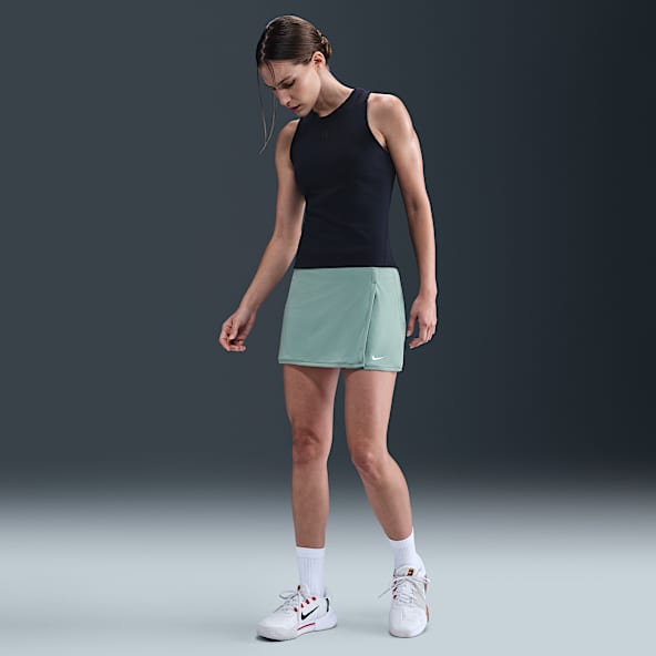 Nike ナイキ　タンクトップとプリーツスコートセット　US-XS Nike ナイキ タンクトップとプリーツスコートセット US-XS